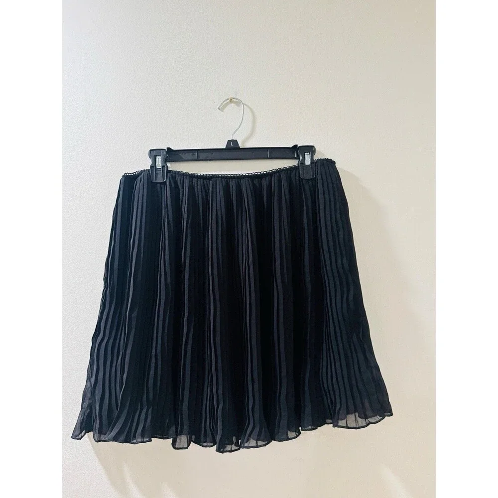 XOXO Black Pleated Skort | Size Medium